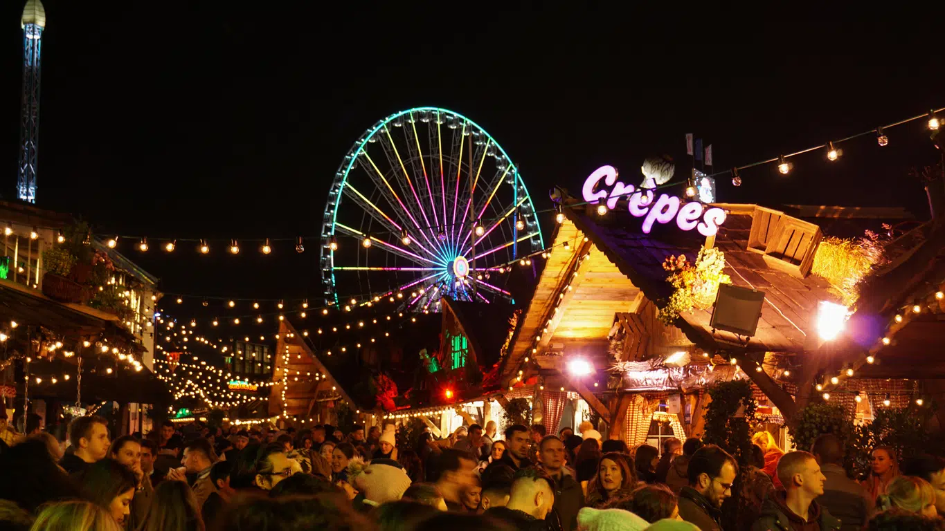 Christmas themed funfair in Hyde Park at night